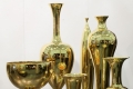 Gabriella Bottacin, Gruppo vasi di forme diverse, ceramica laccata oro