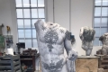 Fabio Viale, Apollo, 2023, marmo bianco e pigmenti, cm 130x64x36. Courtesy Galleria Poggiali