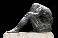 Mario Pavesi, Figura maschile raccolta, 2012, bronzo, cm. 130