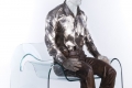 Vangi, Uomo seduto su poltrona di cristallo, 2016, bronzo, nichel e cristallo, h cm. 136,5 (Copia)